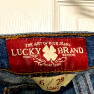 LUCKY brand Charlie Skinny size 6 Long